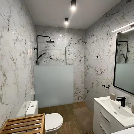 Aleksandra Orlando Apartment